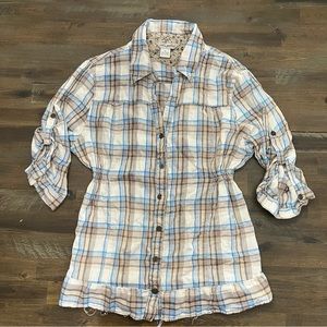 ✅ Fun & Flirt blue and cream plaid button down blouse with cinched waist